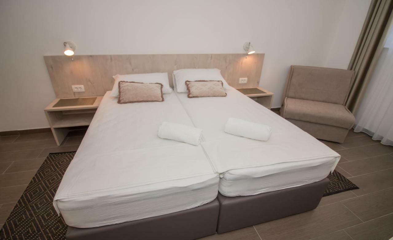 Ninas Apartments Мостар Екстер'єр фото